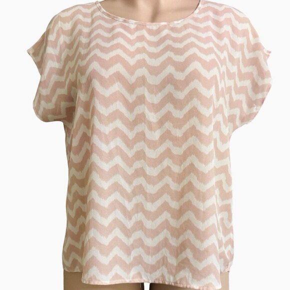 C‎ Semi-Sheer Rose Pink/White Chevron Top Size XL Silky Lightweight Keyhole Back - Picture 1 of 16